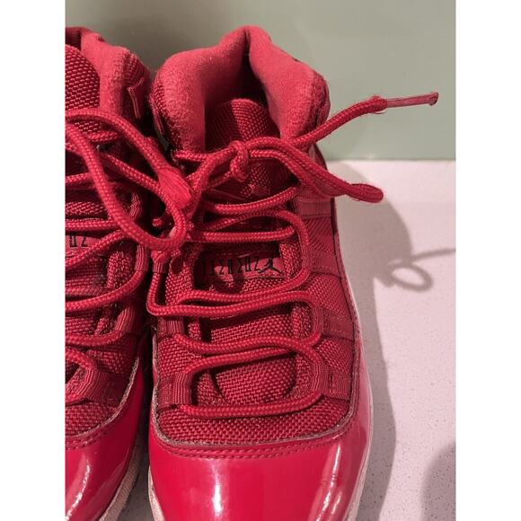 Air Jordan 11 Retro Nike Win Like 96 Gym Red Shoes 378039-623 Youth Size 3Y - Picture 3 of 16